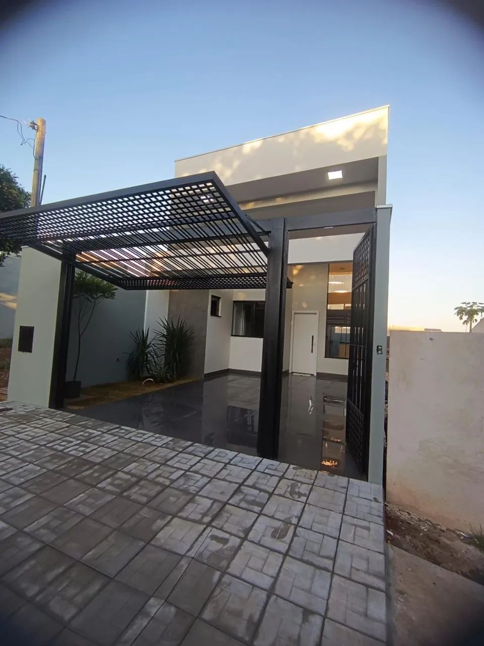 Casa à venda em Maringá, Jardim Dias I, com 3 quartos, com 104 m² - Foto 2