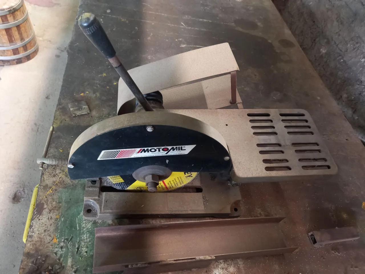 Serra Rápida Motomil para Corte de Metal (Policorte)