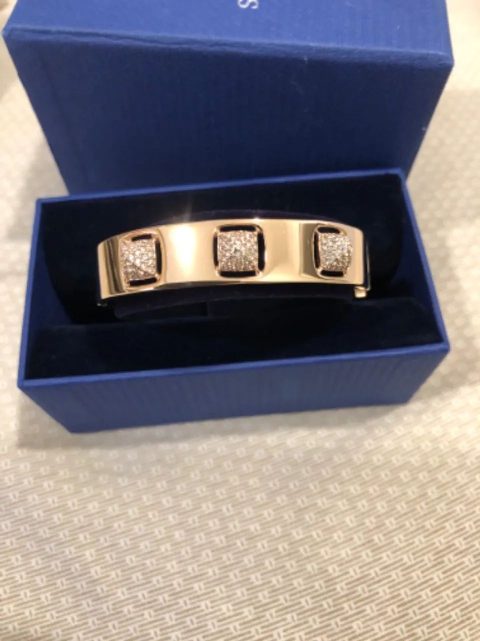 SWAROVSKI BRACELETE COM CRISTAIS ROSÊ GOLD SEM USO