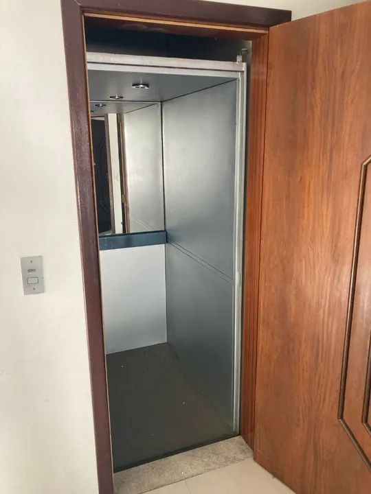 Residential elevator