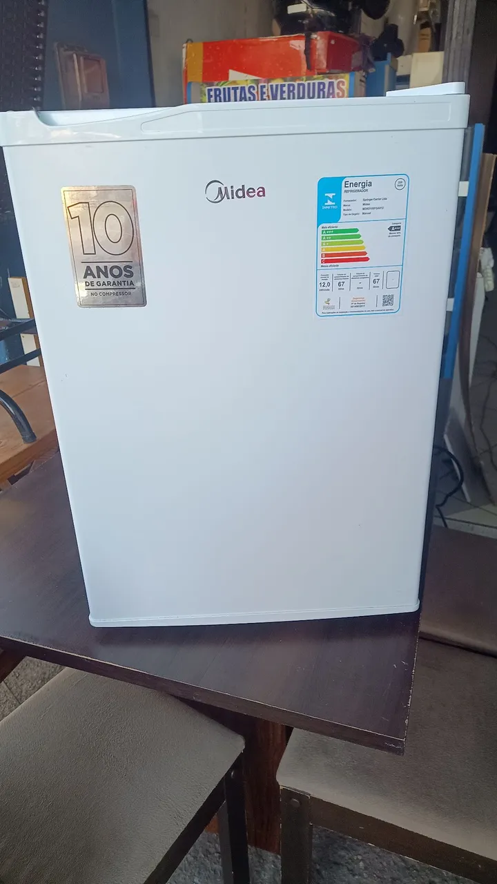 Geladeira Midea Compacta 120 Litros