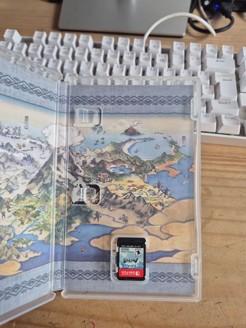 Pokémon Legends: Arceus - Nintendo Switch - Foto 2