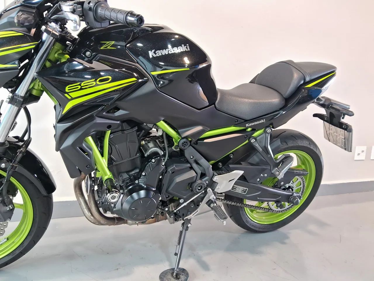 Kawasaki Z 650 Z650 Z-650 Abs 2021 Preta Preto | MercadoLivre