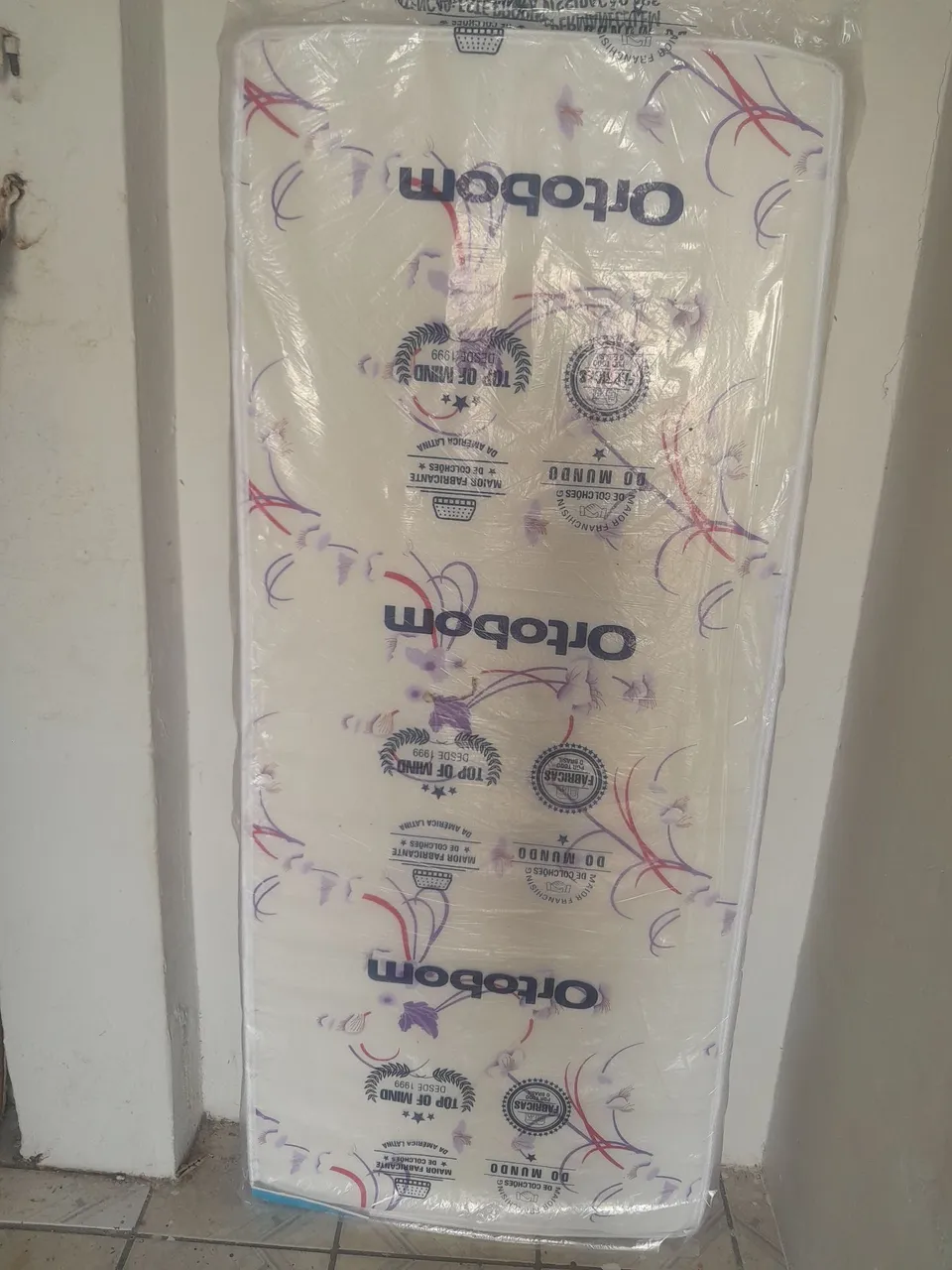 Colchão novo no plástico, nunca usado