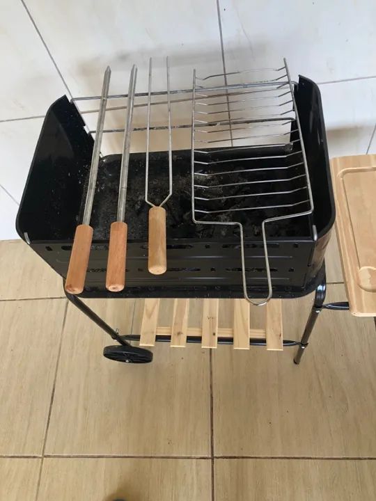 Churrasqueira foi usada uma vez ! - Foto 3