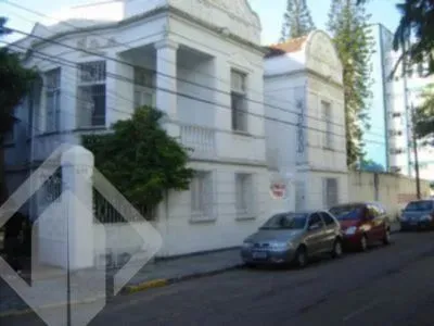 Casa residencial à venda no bairro Cidade Baixa com 950 m² e 5 dormitórios/quartos.