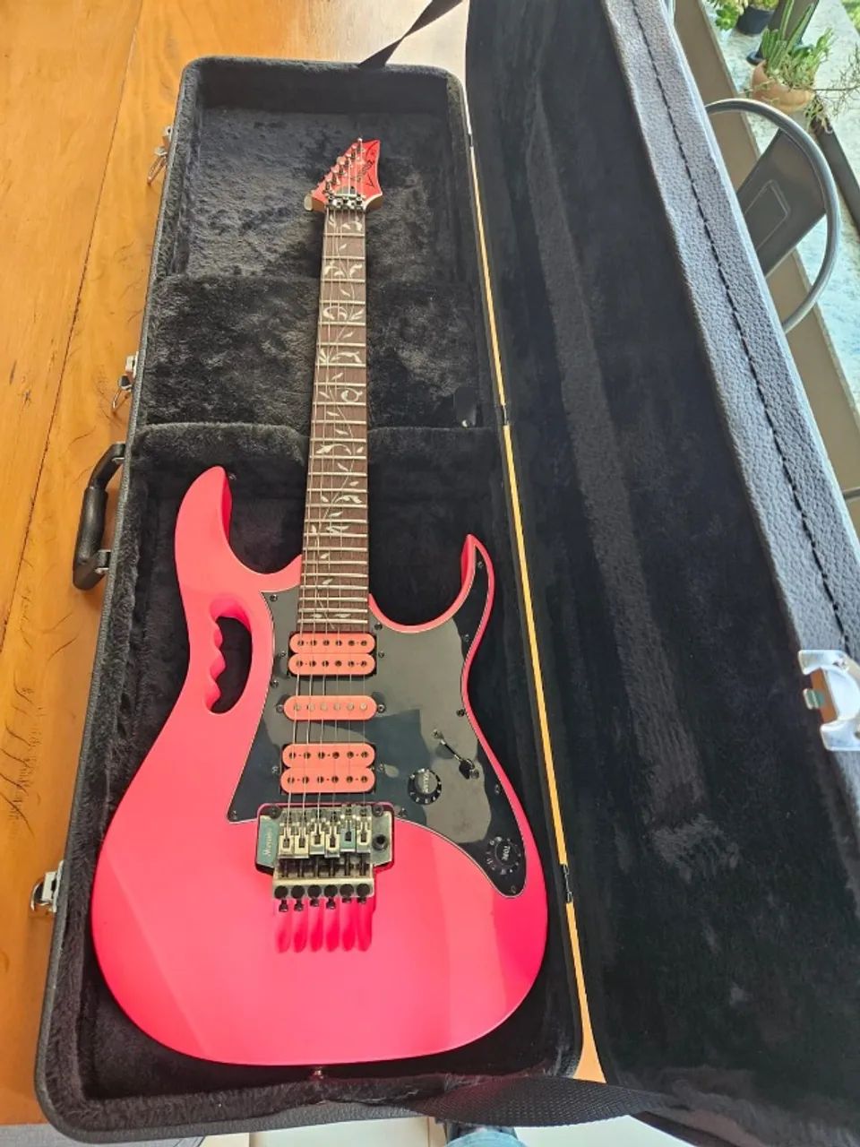 Guitarra Ibanez JEM JR SP | Steve Vai Signature - Instrumentos