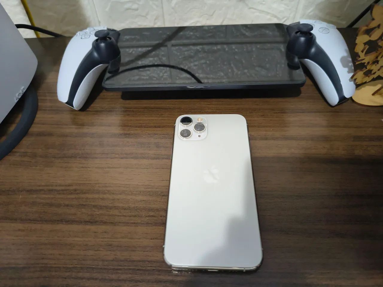 iPhone 11 pro max silver 256g - Celulares e Smartphones - Méier