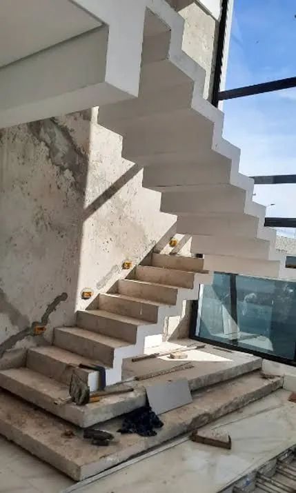 Escadas Batidas Em Vários Modelos  - Foto 4