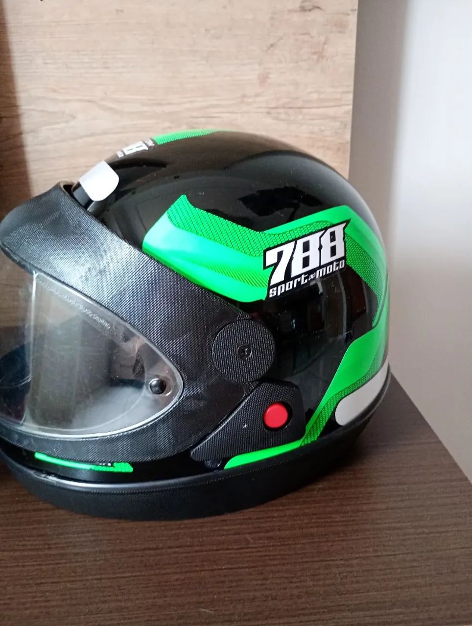 Vendo dois capacetes novos  - Foto 2