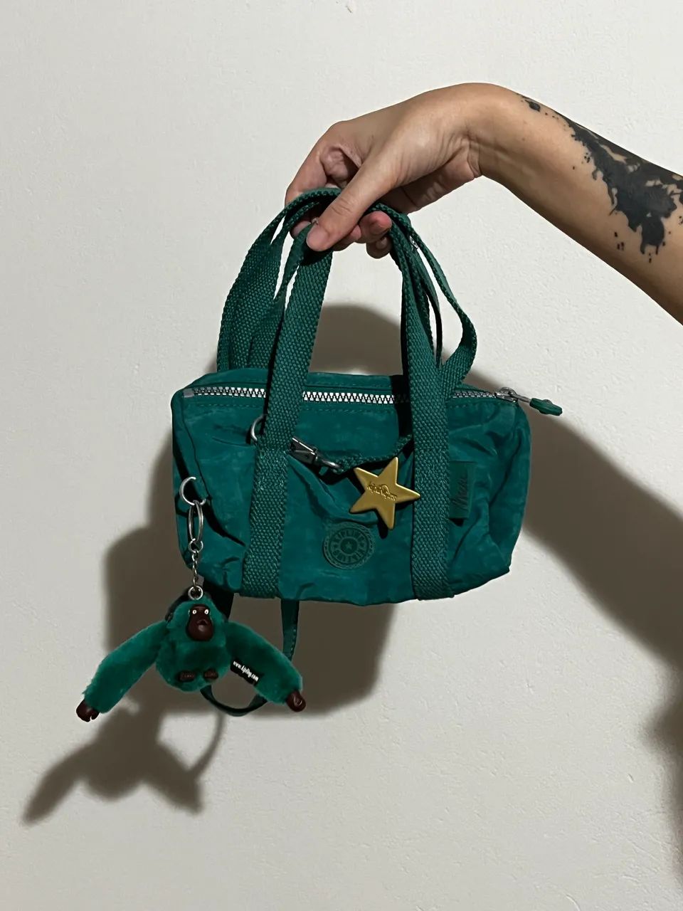 Bolsa Kipling mini verde original.