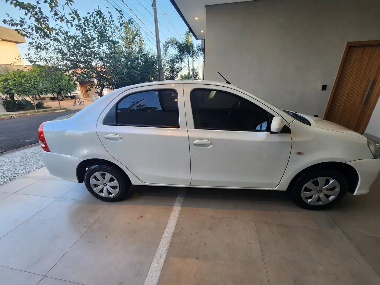 Etios Sedan 2018 com multimidia e câmera de ré - Foto 5