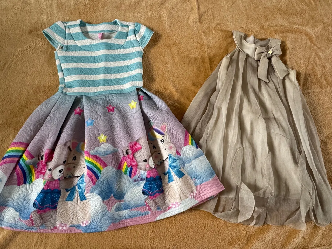 Lote com 5 vestidos