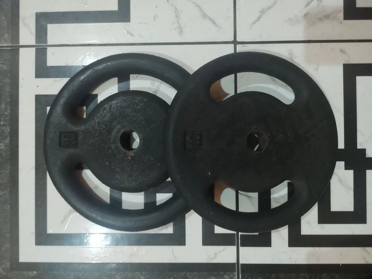 Par de anilhas de ferro para musculação 10kg 1 180 ou o par por 350