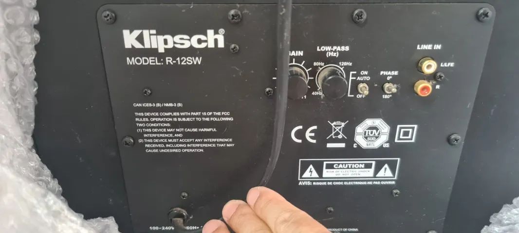klipsch Subwoofer 12 polegadas R-12SW - 400w - bem cuidado - Foto 4