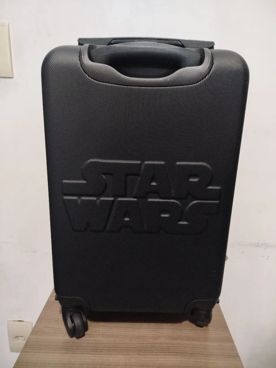 Mala Star Wars Preta 10 kg- Perfeita para Fãs! Completamente nova