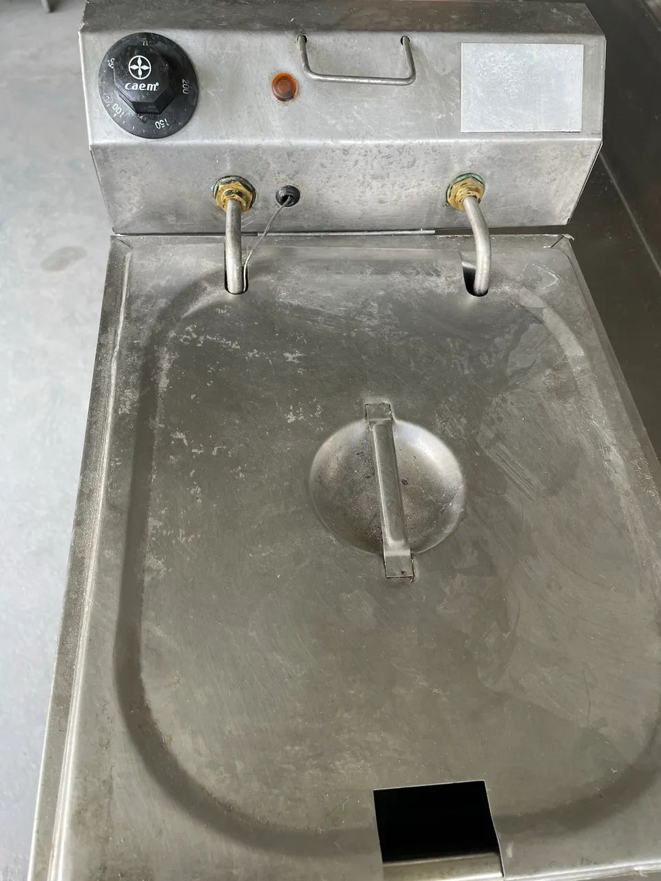 Fritadeira Elétrica Industrial Compacta - Aço Inox - Com Cesta - Foto 4
