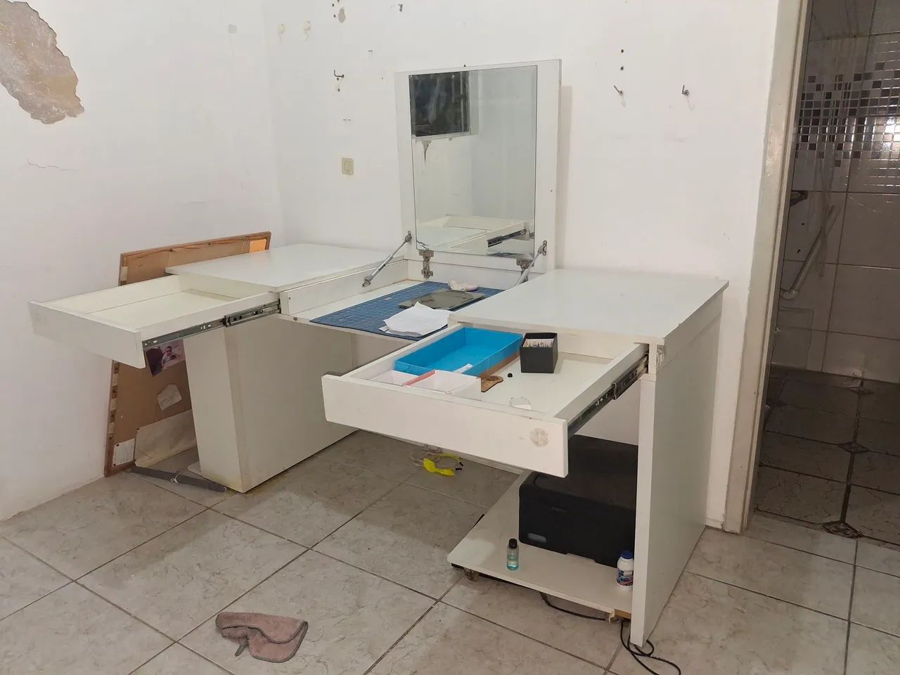 Dressing Table64673064466306121