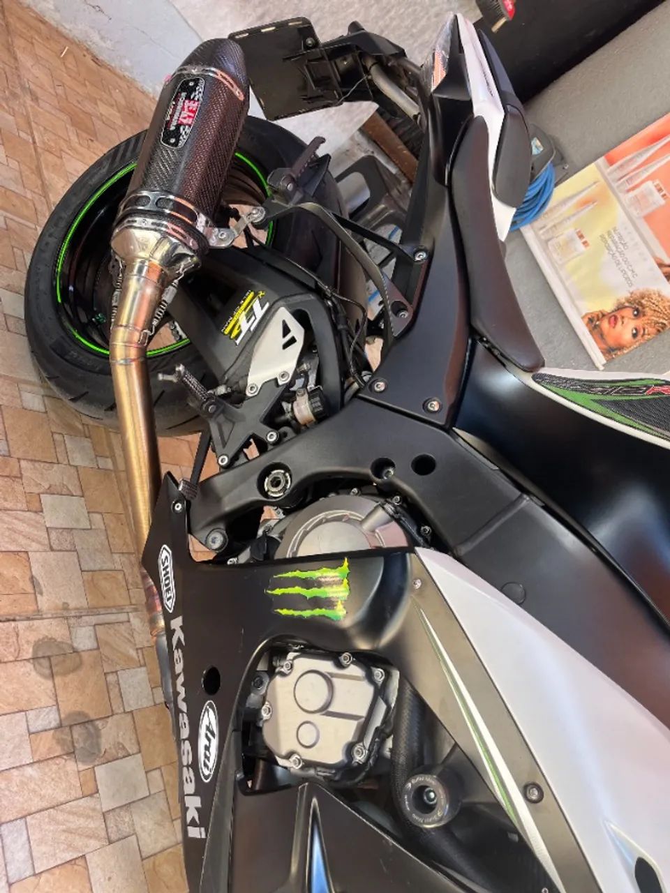 Kawasaki Zx-10/ Zx-10r 1000cc 2014 - 1447403782 | OLX