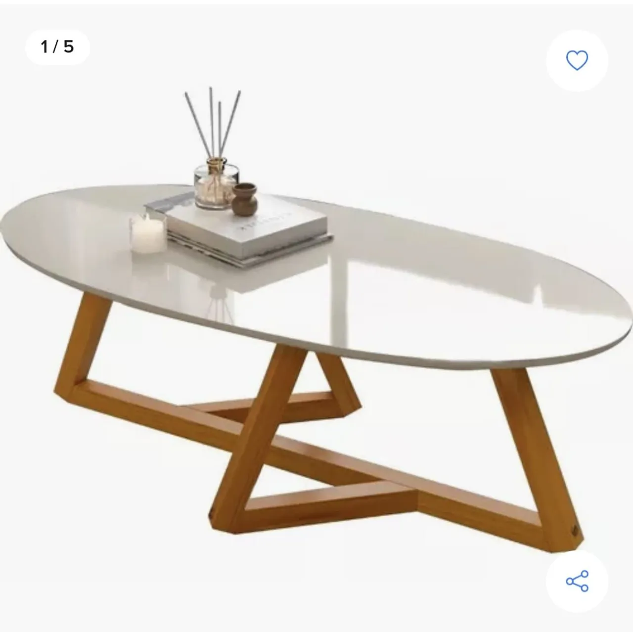 Mesa de Centro Oval com Tampo Branco e Base em Madeira