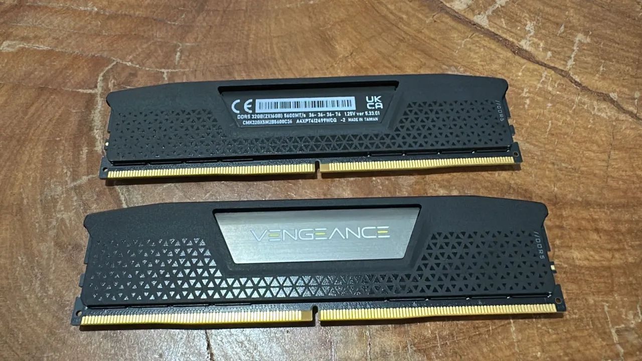 Vengeance Memory 32GB (2x16GB)64739358026883120