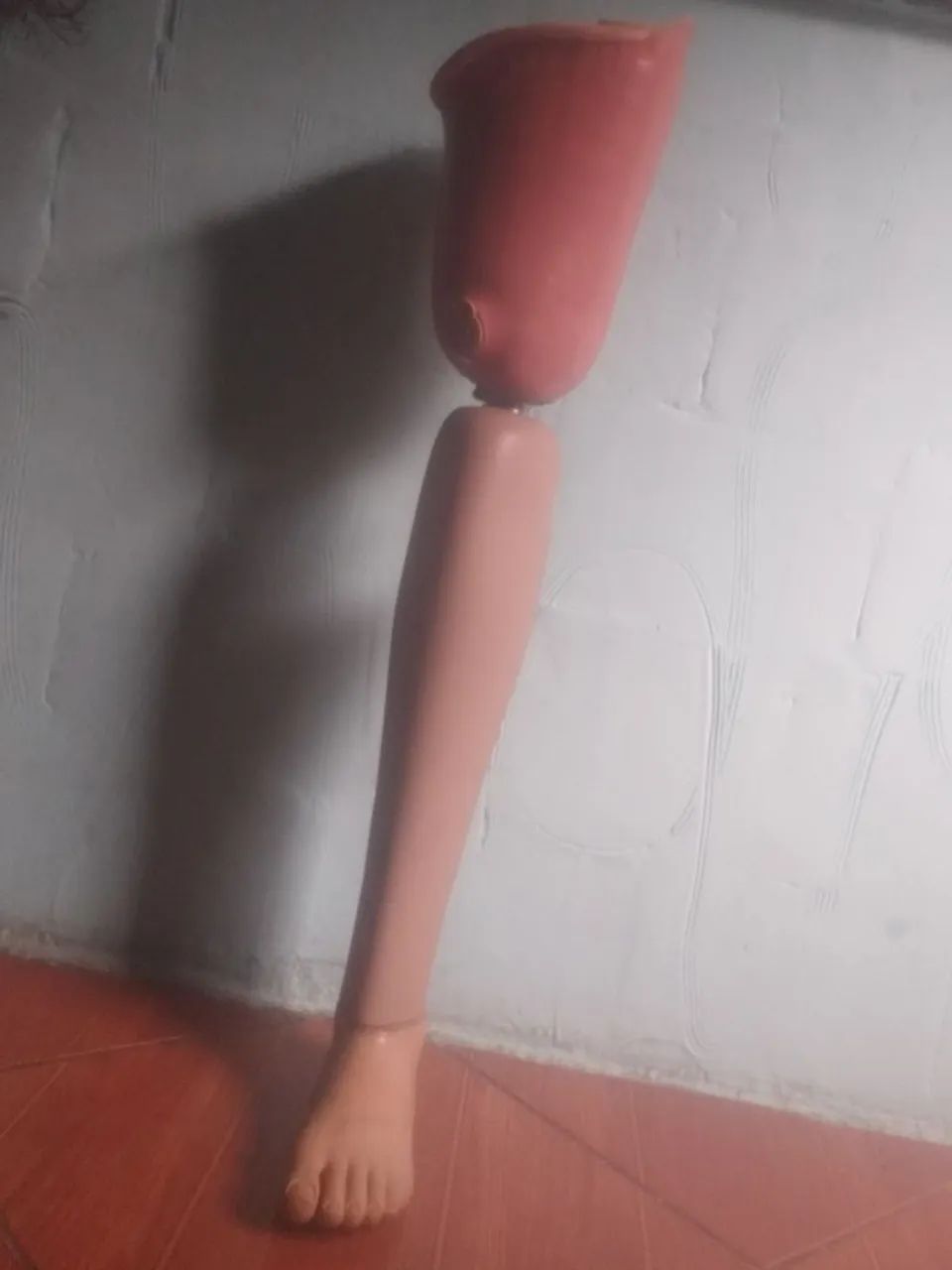 Prótese perna Mecânica lado direito em perfeito estado.  - Foto 2