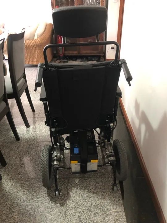 Cadeira de rodas motorizada Freedom - Foto 2