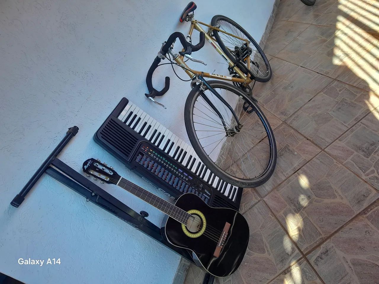 Violão teclado casio bicicleta ? antiga deisinha  - Foto 2