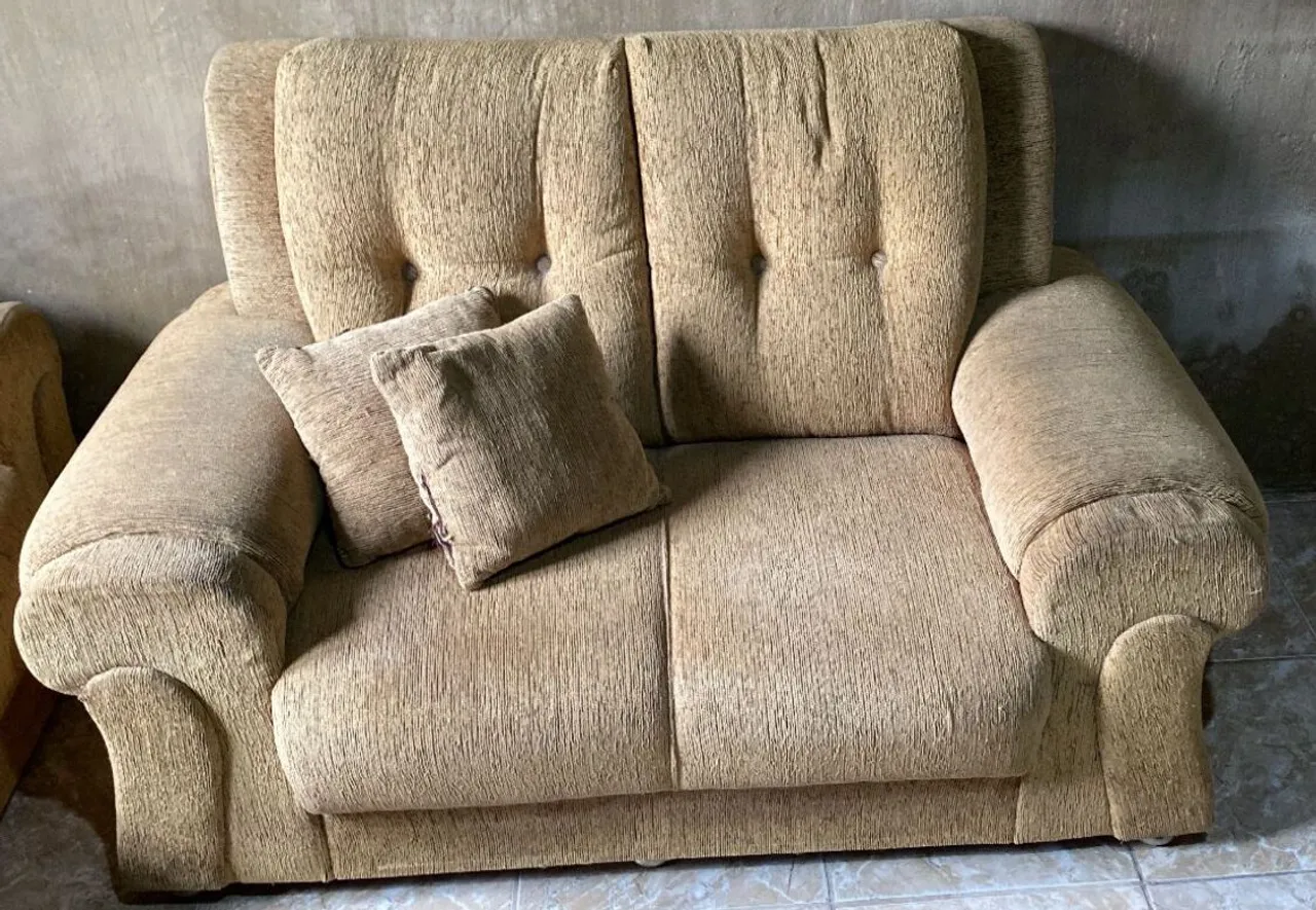 Sofá 2 lugares confortável e elegante