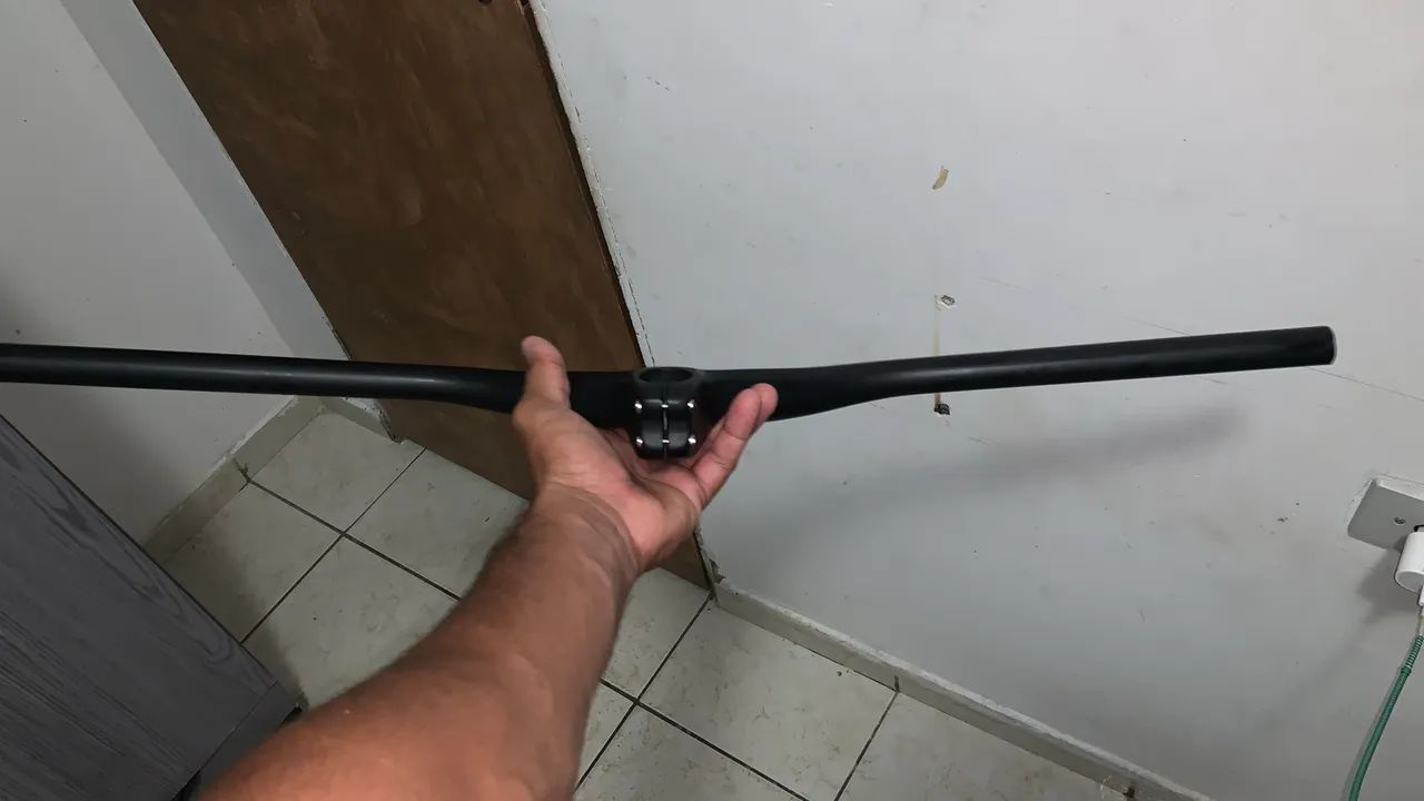 Guidão de carbono - Foto 2