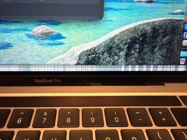 MacBook Pro 13 2020 | Intel Core i5 | 16GB RAM | Touch Bar - Foto 5
