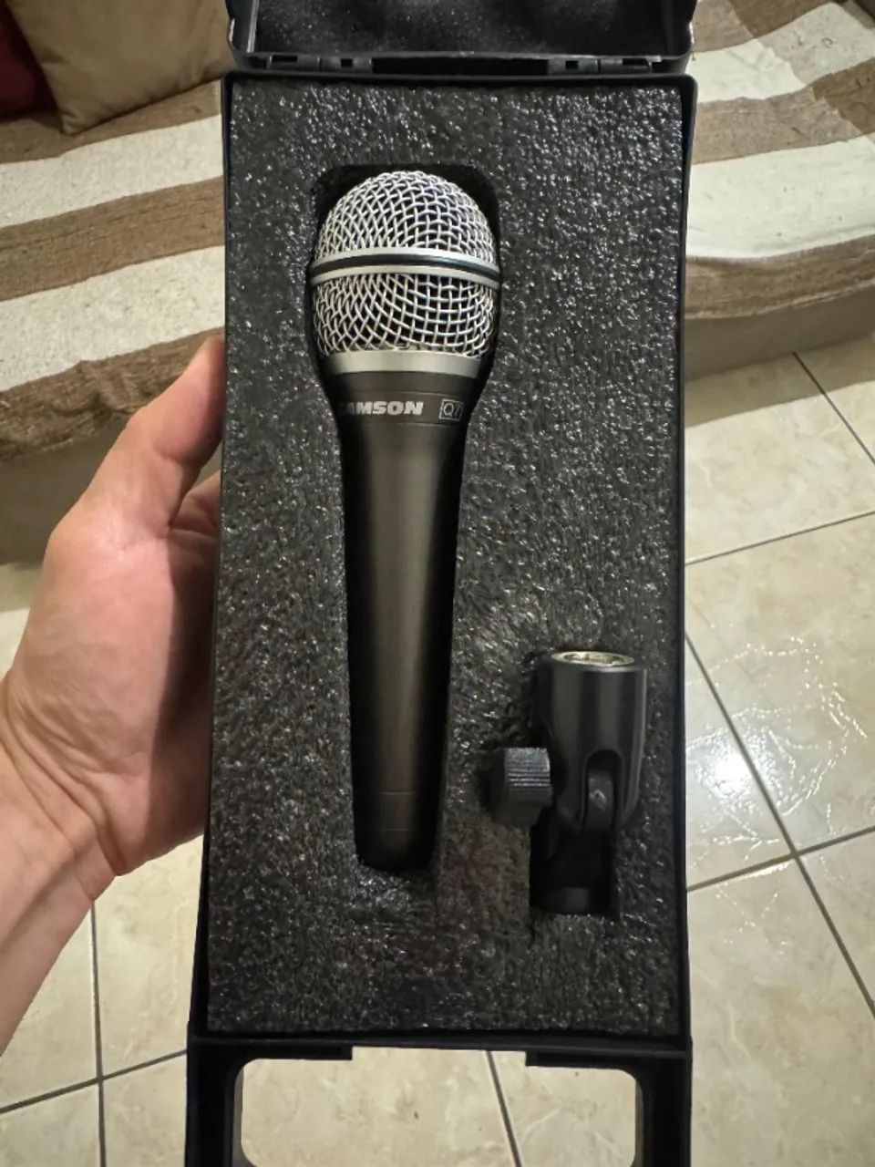Microfone Samson Q7 Profissional com Case e Cachimbo