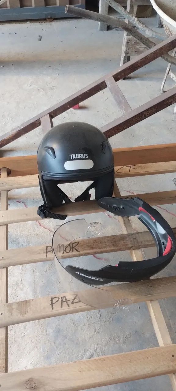 Capacete usado 