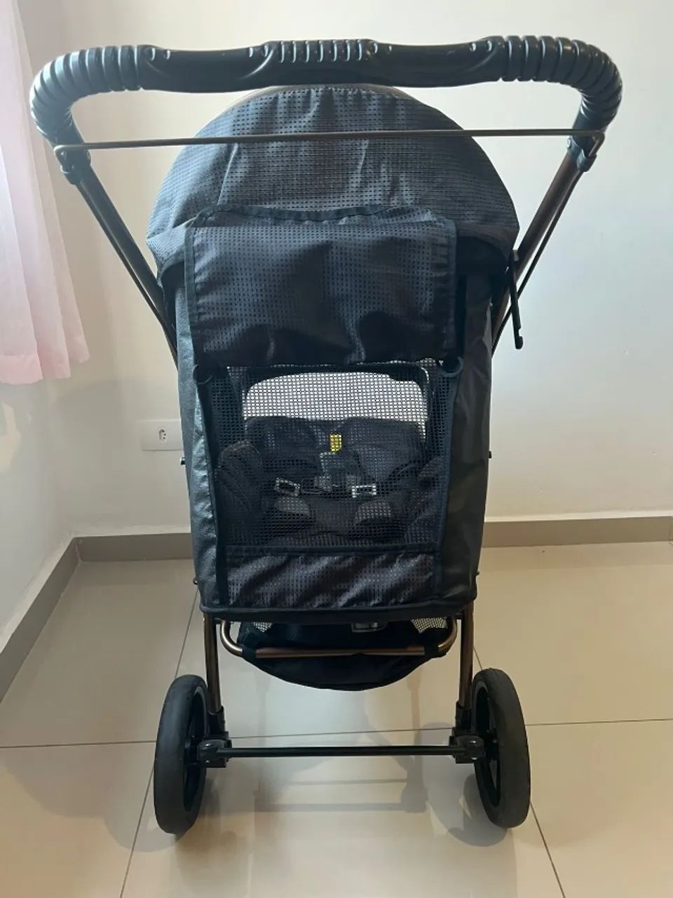Carrinho de Bebê Passeio Alça Reversível Milano Preto - Galzerano - Foto 4