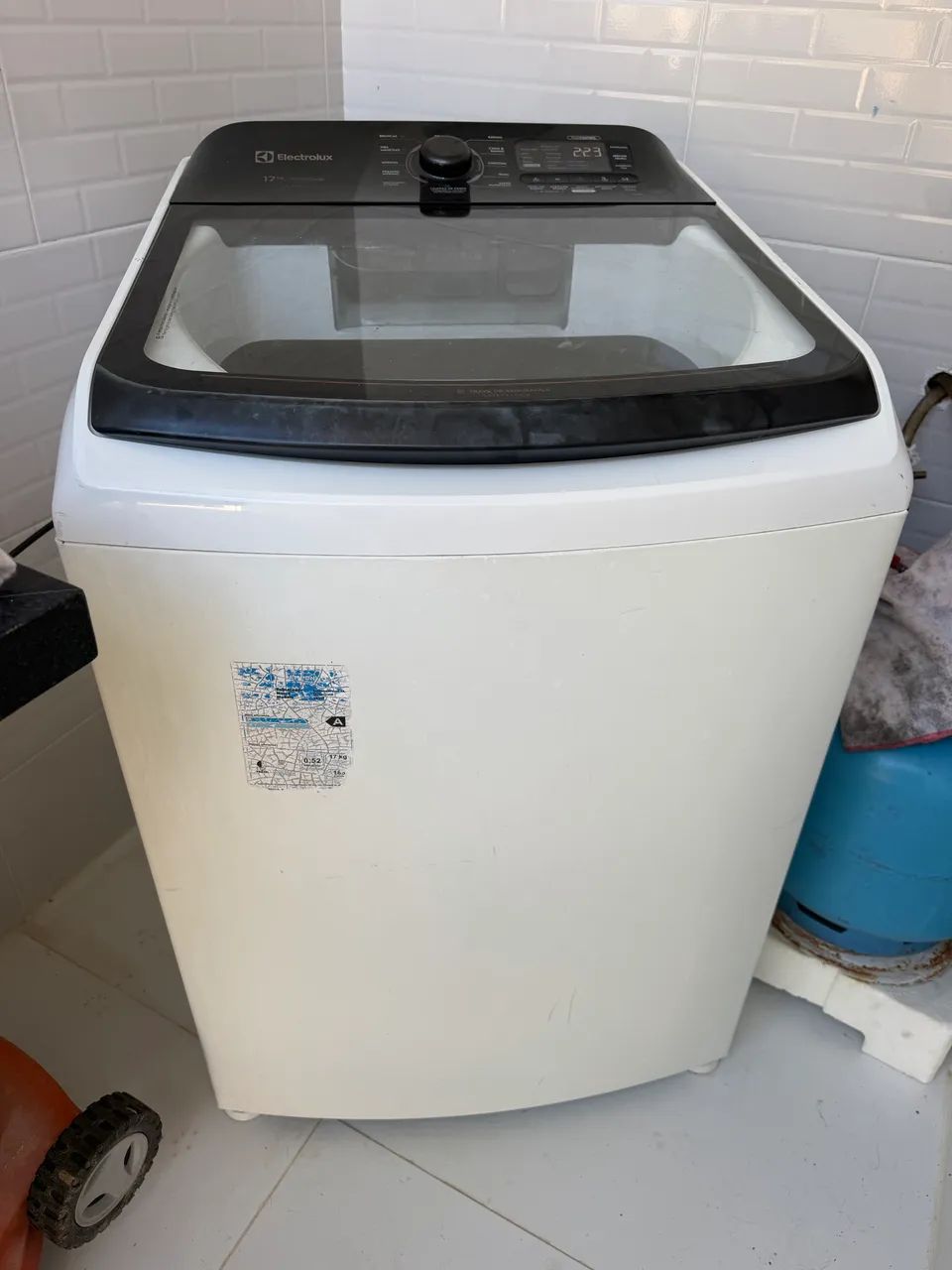 Máquina de Lavar Electrolux Perfect Care 17kg LEV17 - Foto 4