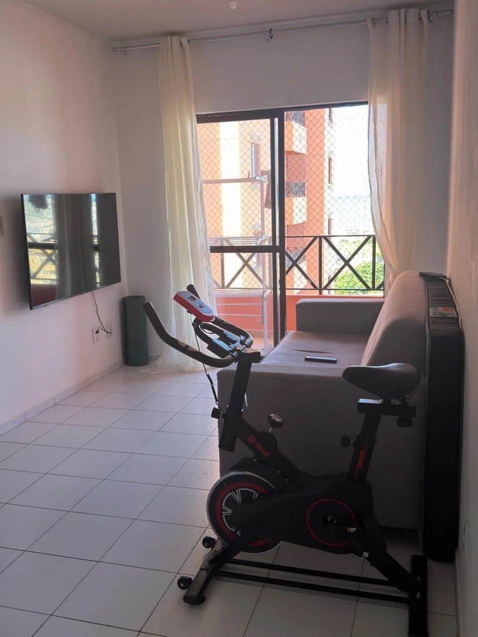 Quarto mobiliado pra alugar (meninas) ao lado da Unima - Foto 2