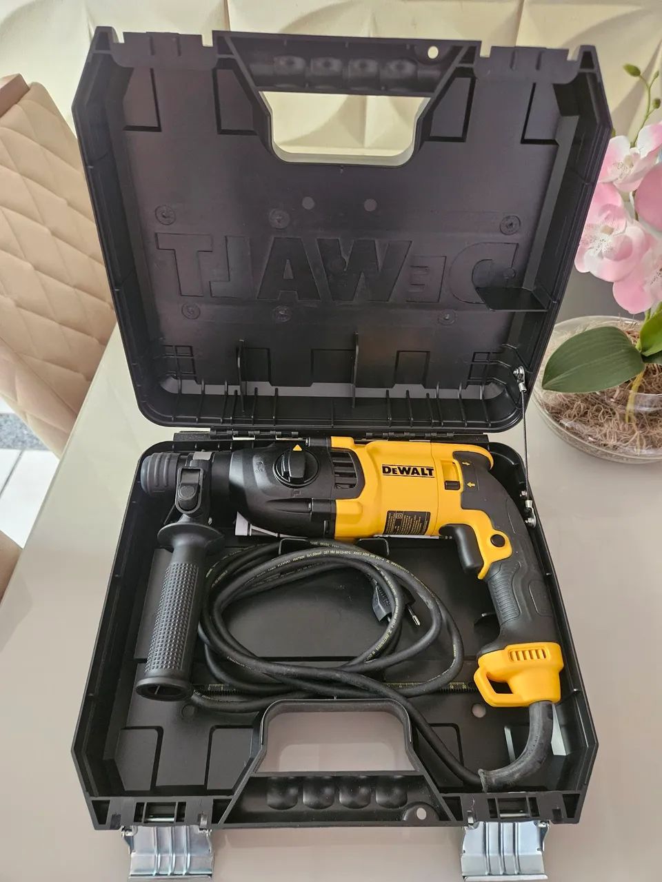 Martelete dewalt 800w - Foto 4