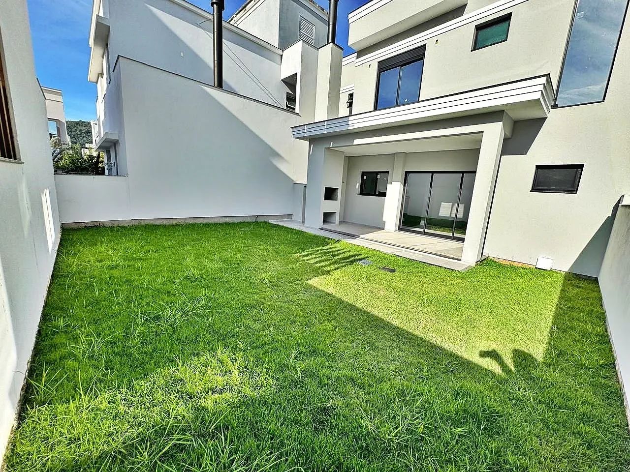 Casa com 03 suítes, no Garden Condomínio Clube. - Foto 3