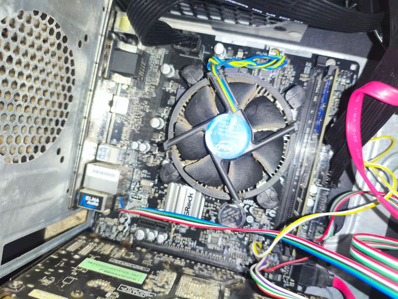 Vendo processador i3 9100, aceito ofertas! 
