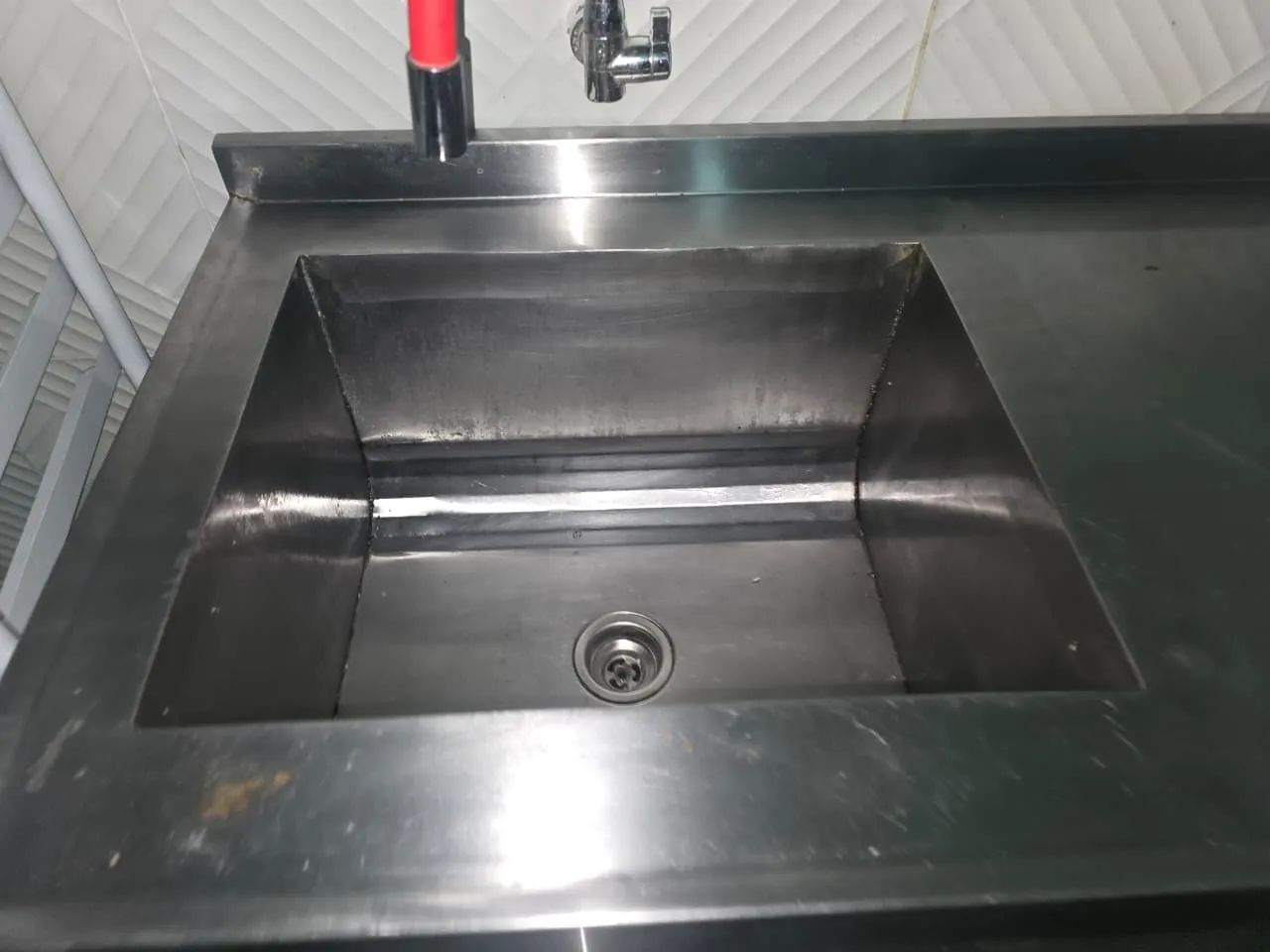 1 Bancada mas Mesa Pia por