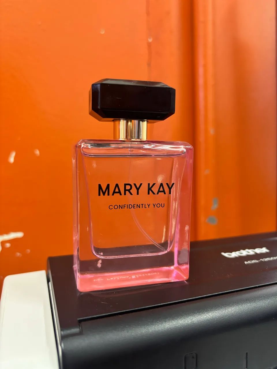 Vende-se perfume da Mary Kay 