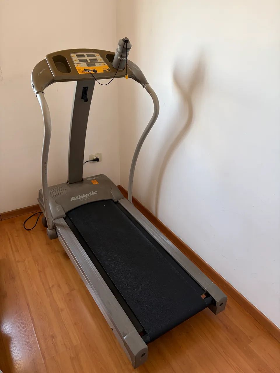 Esteira Athletic modelo Advanced 3