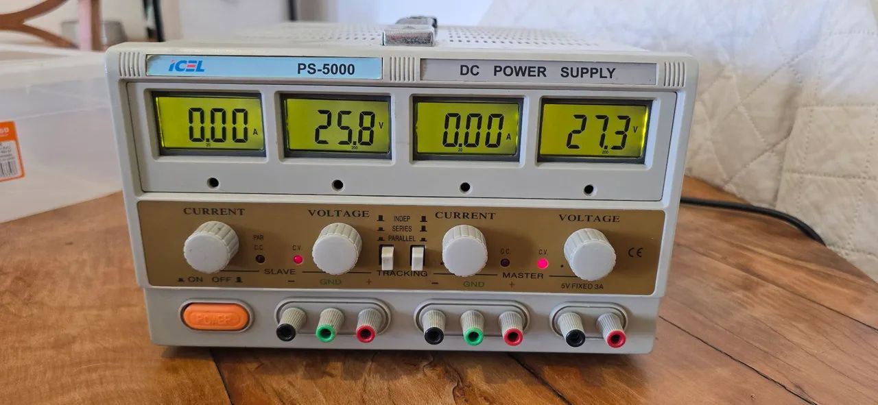 Fonte de bancada hikari ps-5000