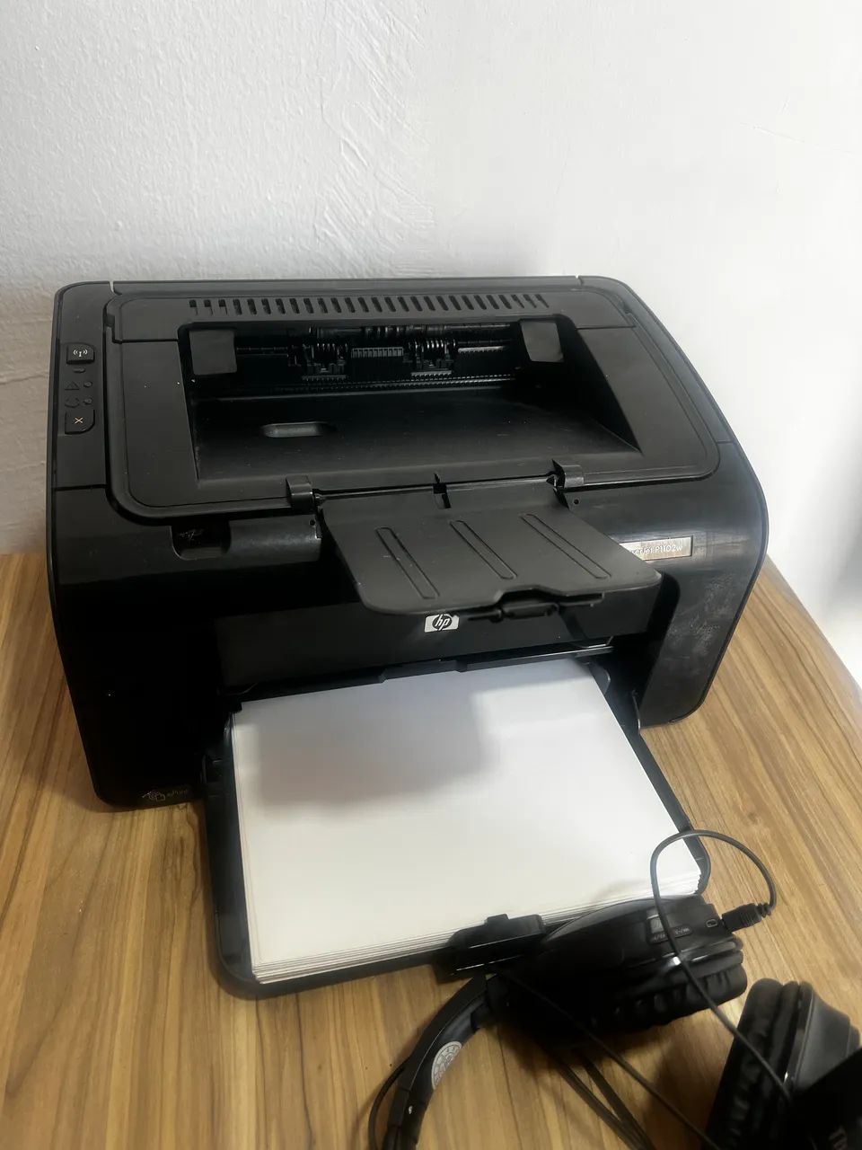 Vende-se: TRÊS MESAS E UM PC COM IMPRESSORA  - Foto 4