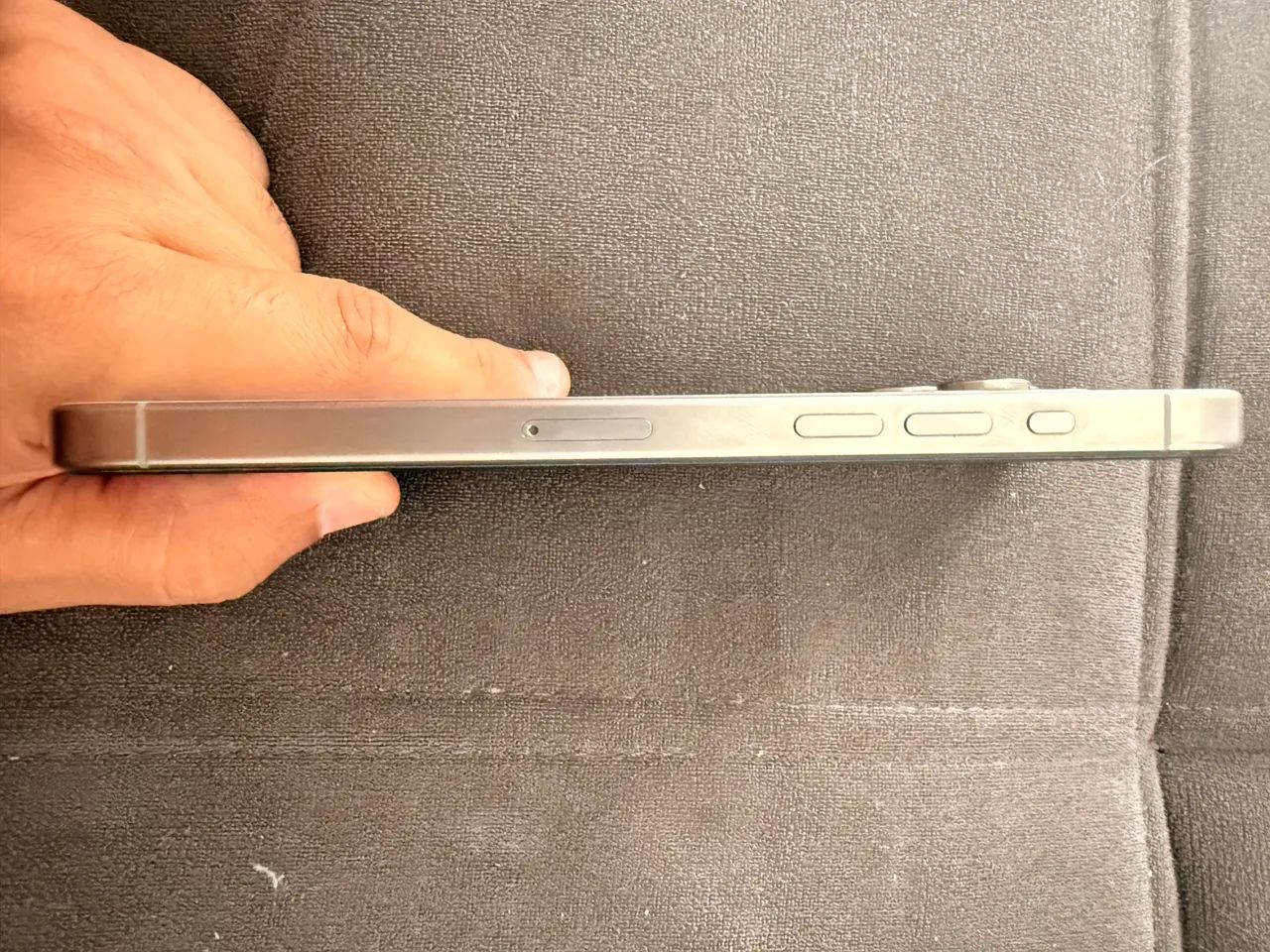 iPhone 15 Pro Max - Foto 2