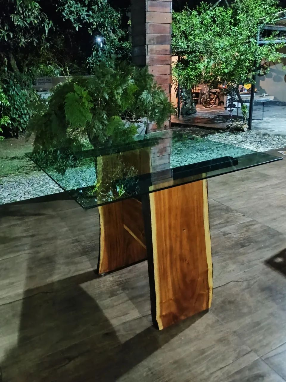 Mesa Rústica com tampo de vidro  - Foto 3