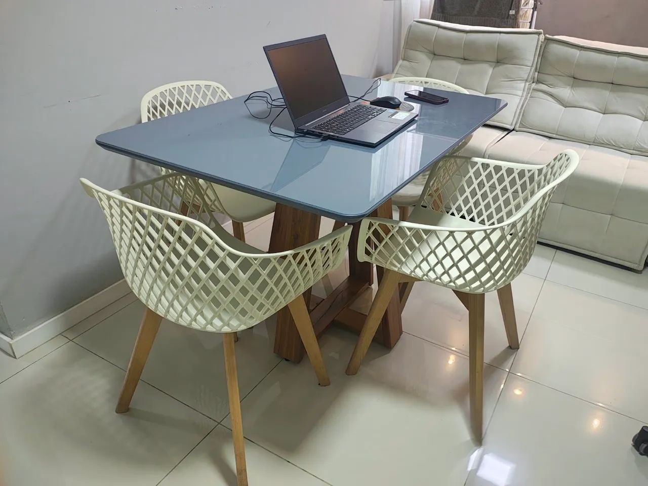 Conjunto de cadeiras 