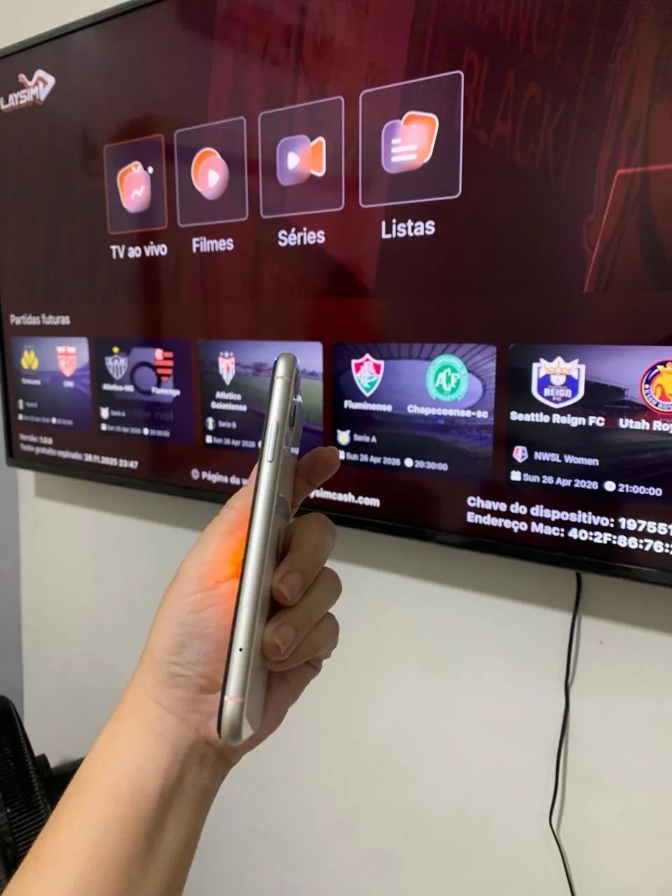 Vendo IPhone 11 Com nota fiscal e caixa - Foto 4