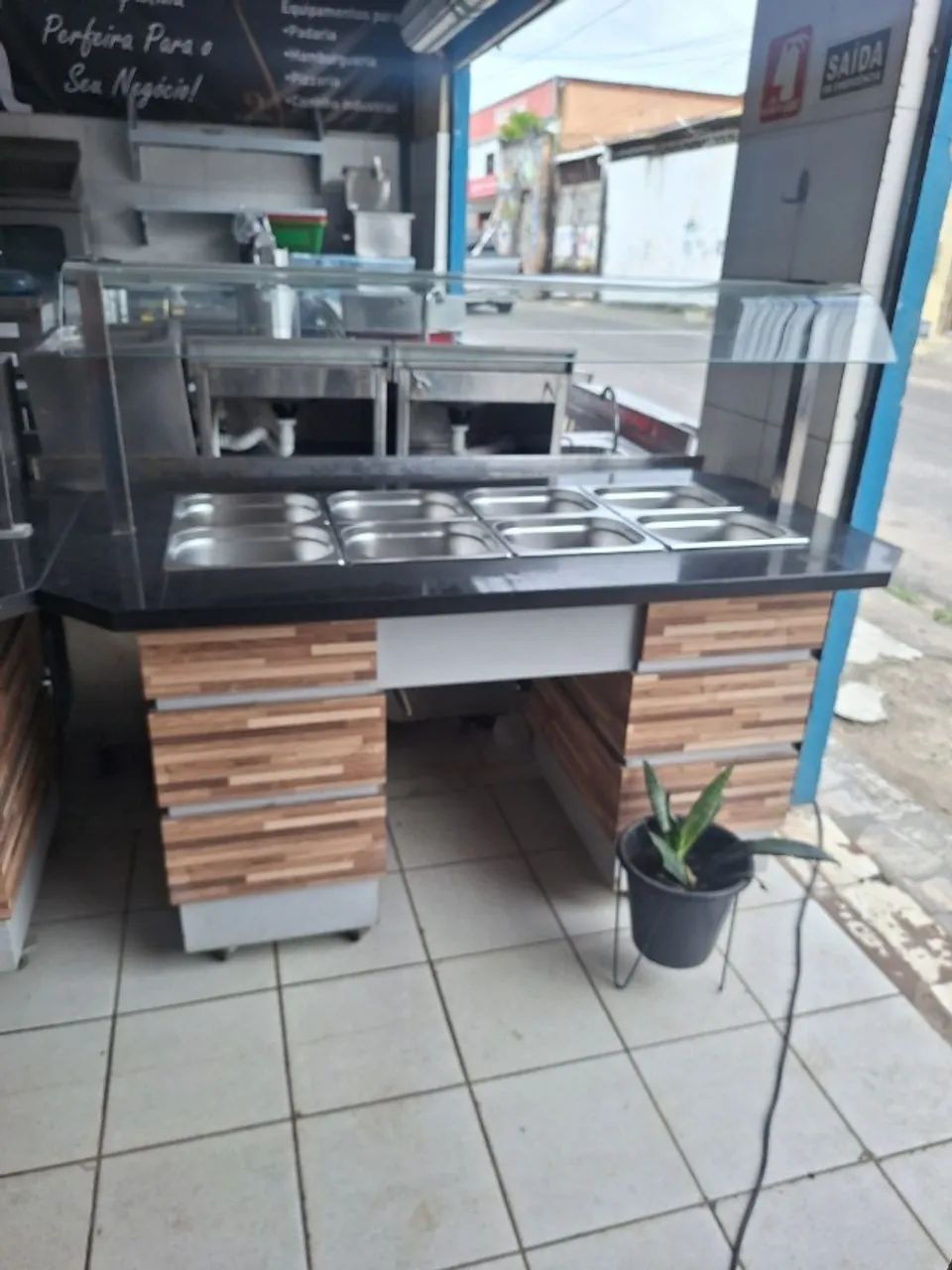Balcão self service 10 cubas 