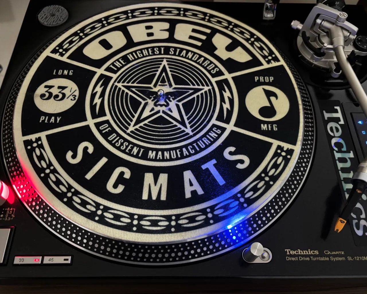 Feltro DJ Toca Discos